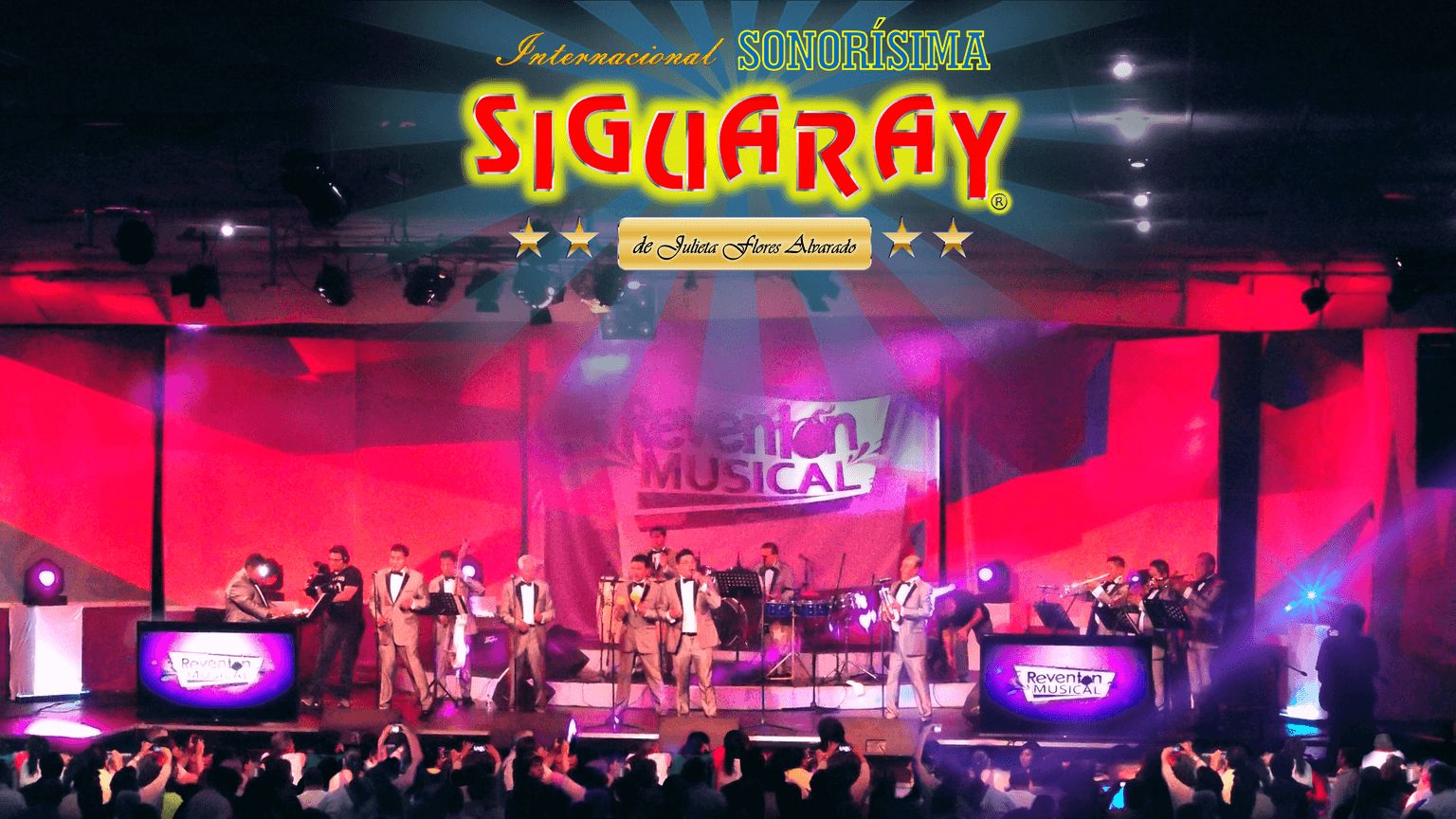 Siguaray en el escenario de Reventón Musical